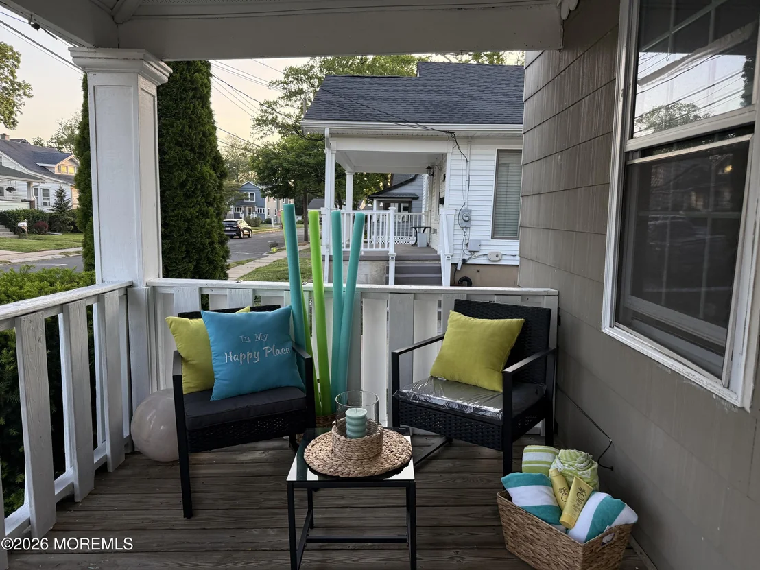 Photo of 1008 14th Avenue