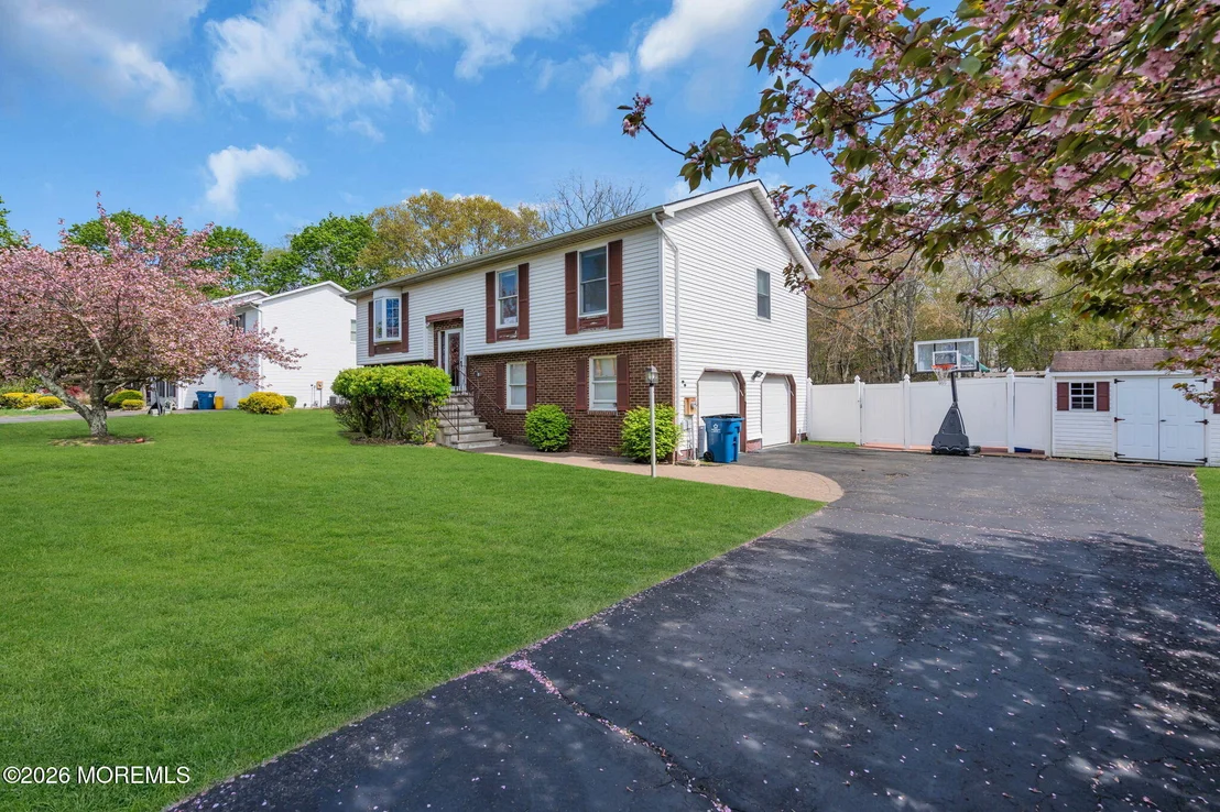 Photo of 69 Hickory Hill Road