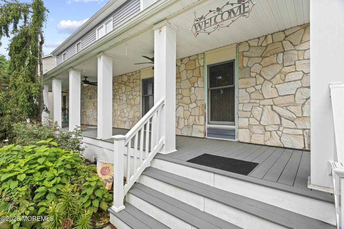 Photo of 711 Tall Oaks Drive