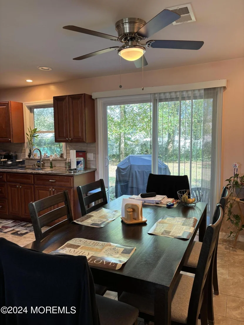 Photo of 412 Lawrence Drive