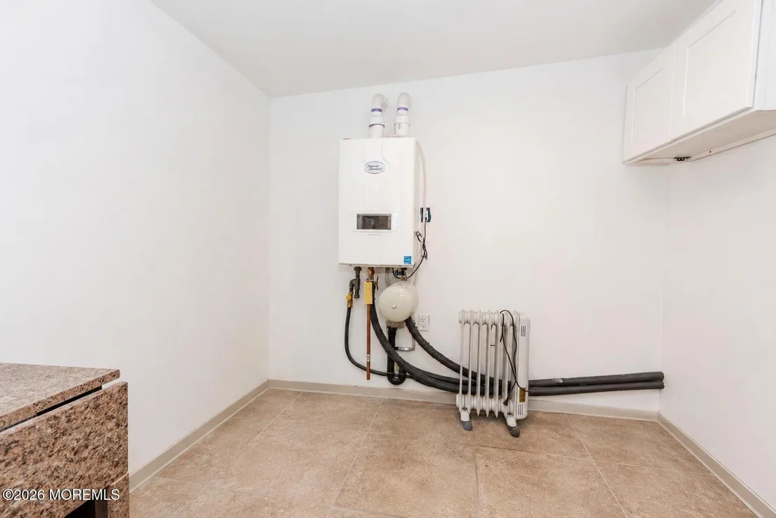 Photo of 1419 Route 50