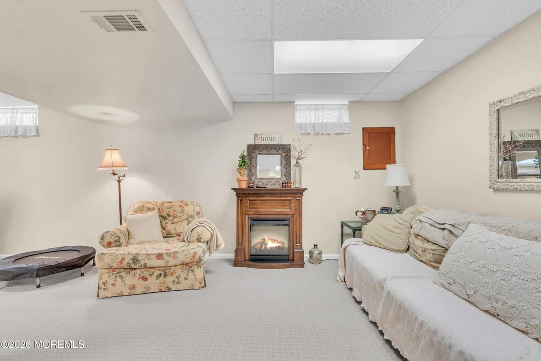 Photo of 901 Roundtree Drive