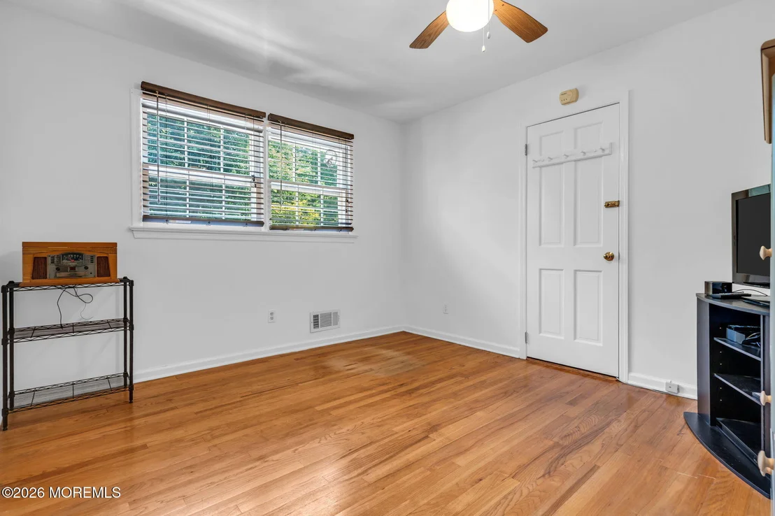 Photo of 2 Lakeland Drive