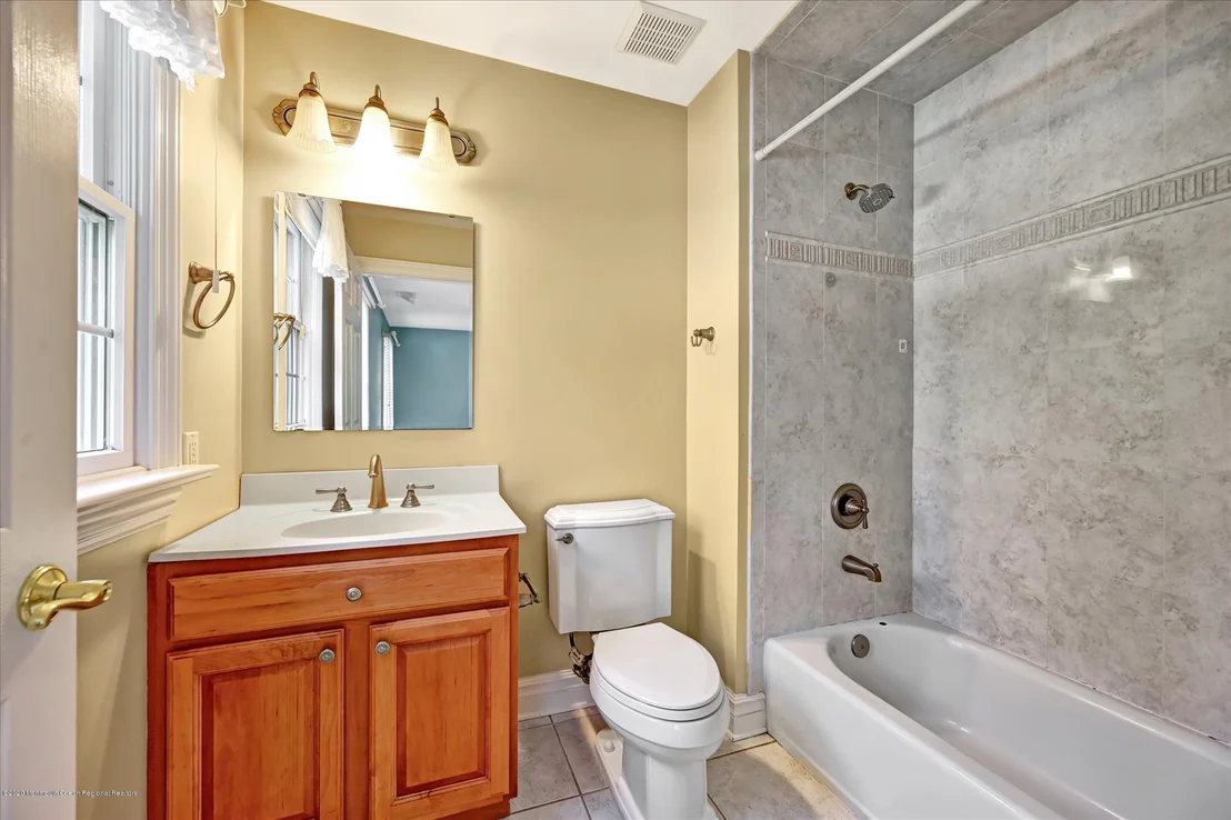 Photo of 7 Beverly Drive