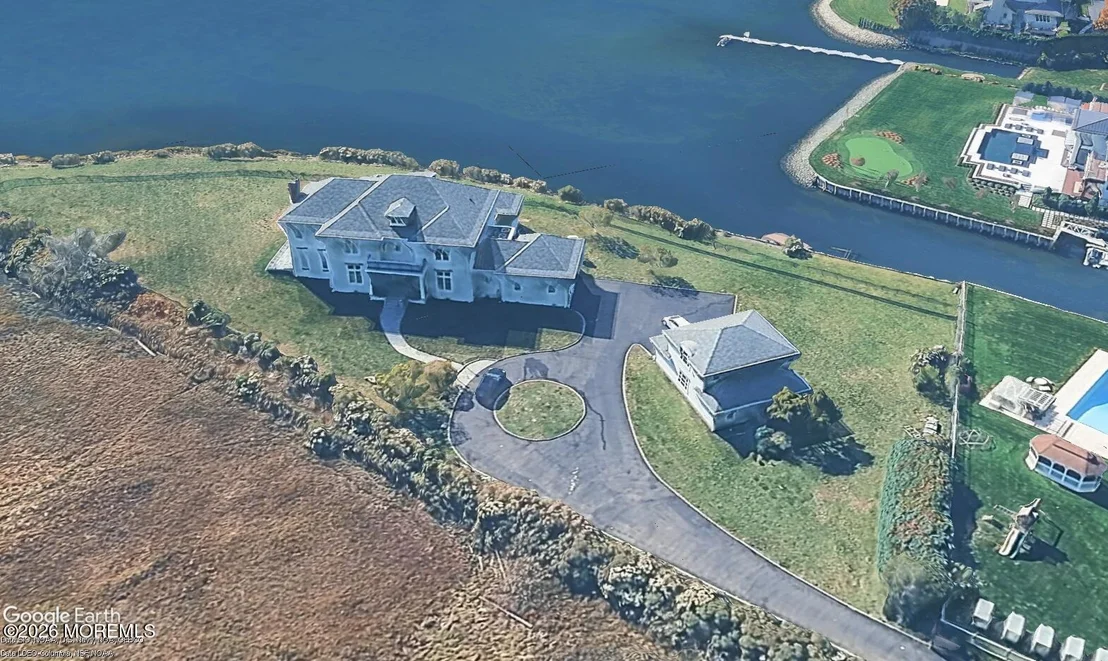 Photo of 16 Broadmoor Drive
