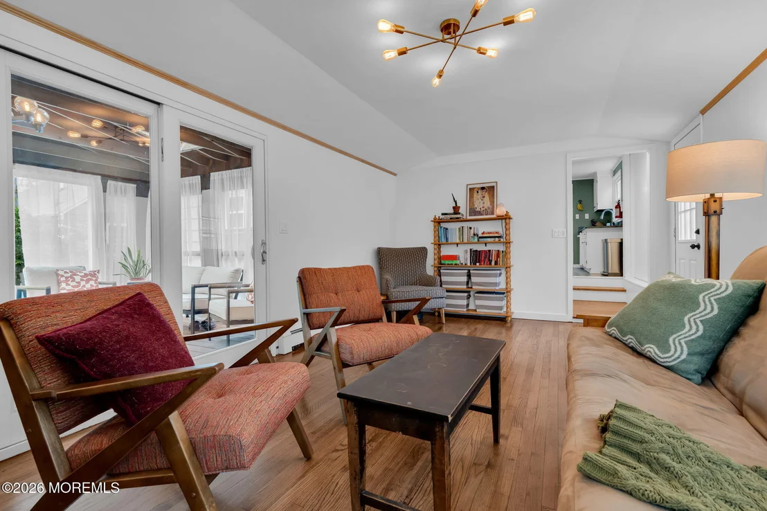 Photo of 704 Barberry Drive