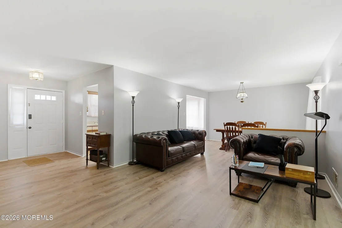 Photo of 203 Sunset Drive