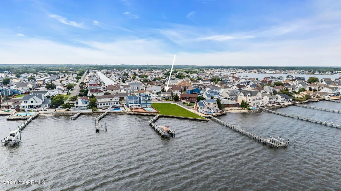 Photo of 3290 Long Point Drive