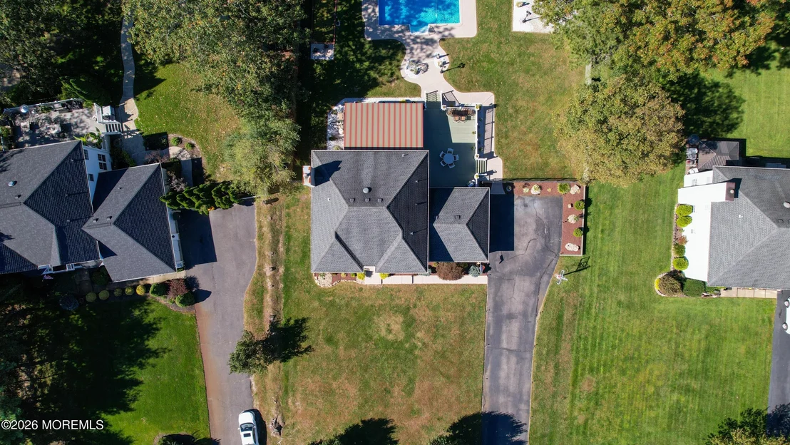 Photo of 611 Winterberry Boulevard