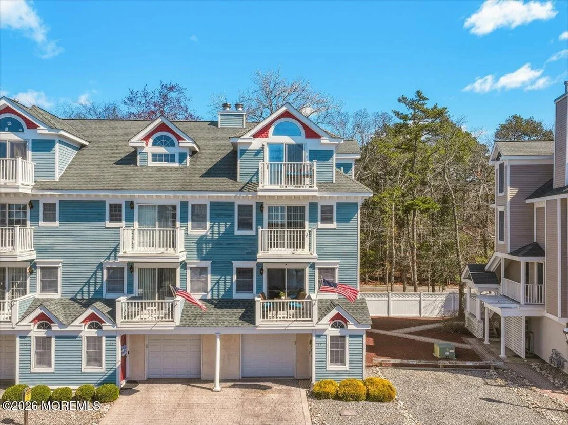 Photo of Unit 51 at 351 Harbor View