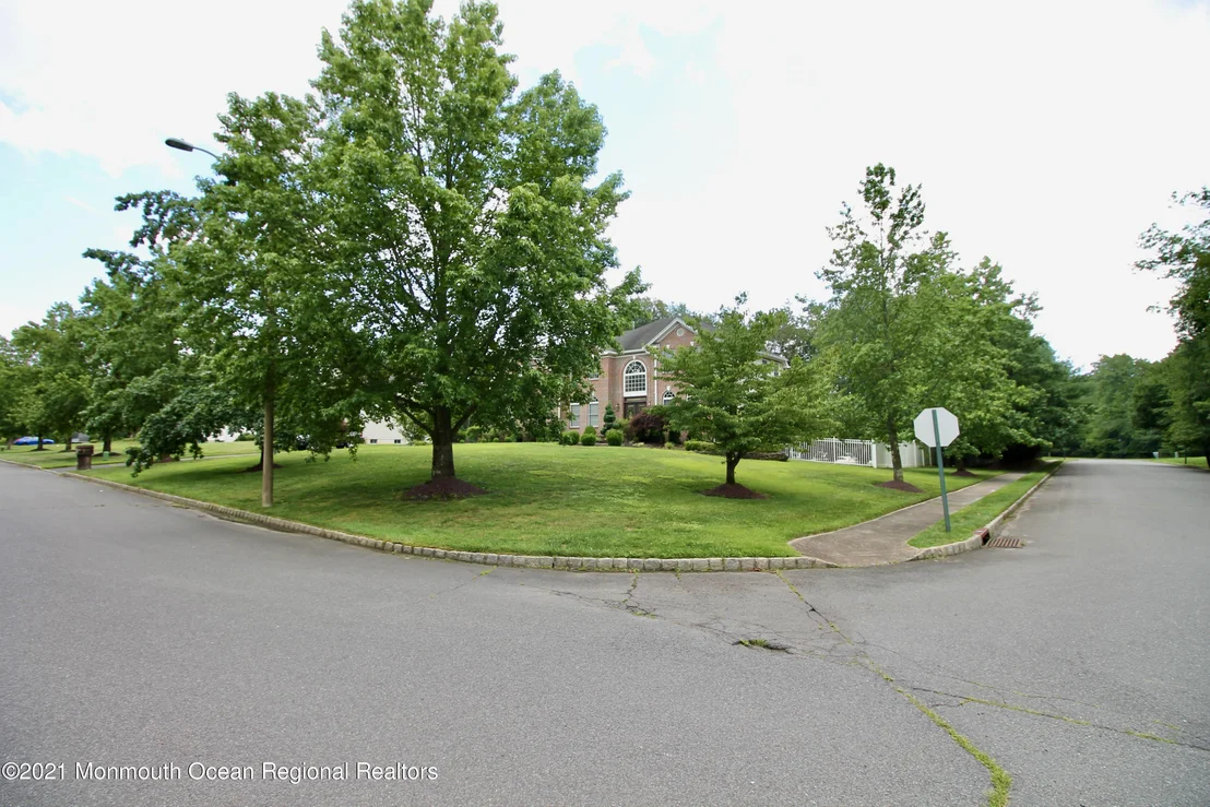 Photo of 20 Cedarview Avenue