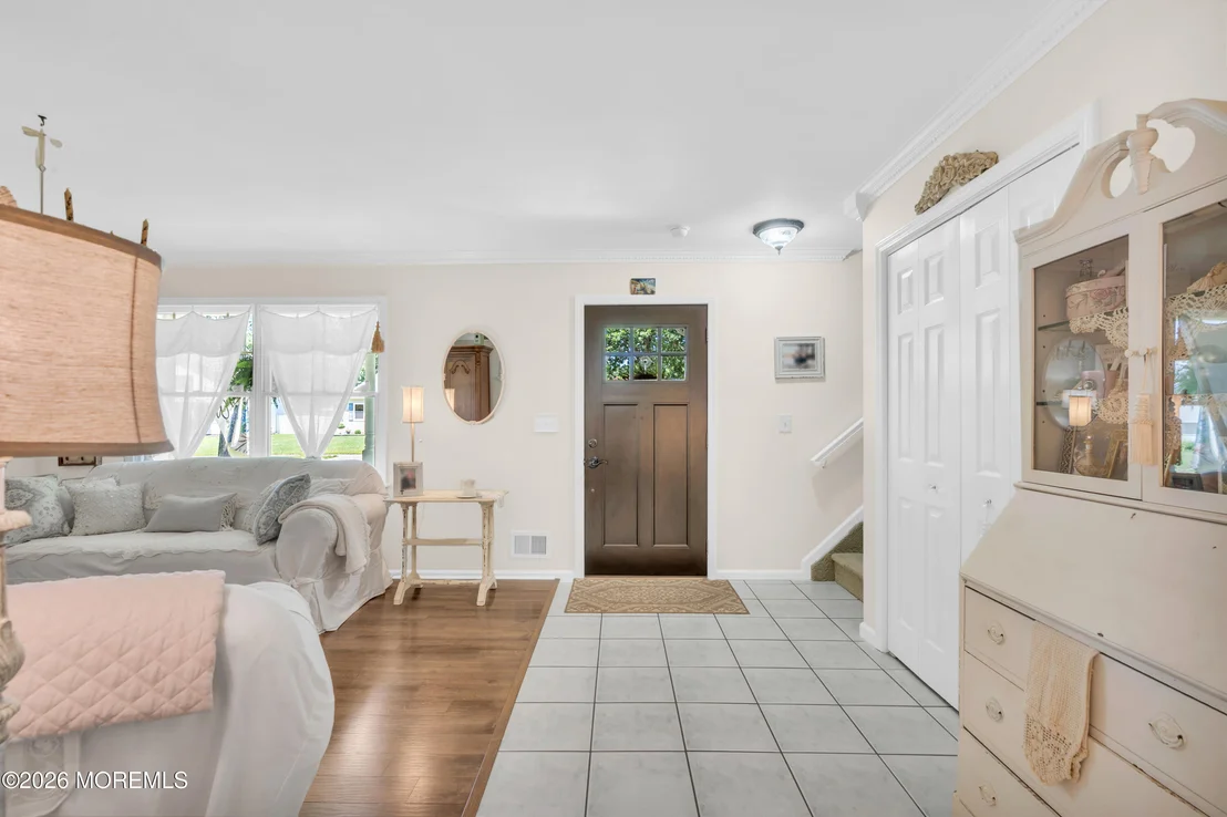 Photo of 901 Roundtree Drive
