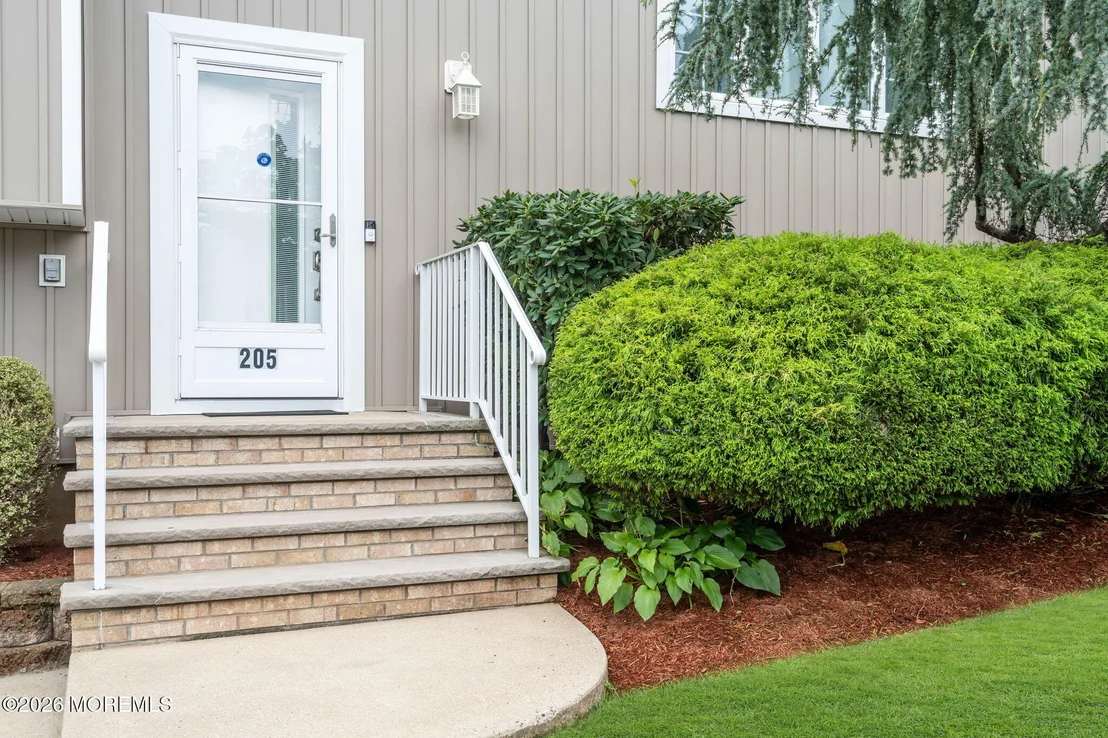 Photo of 205 Arizona Drive