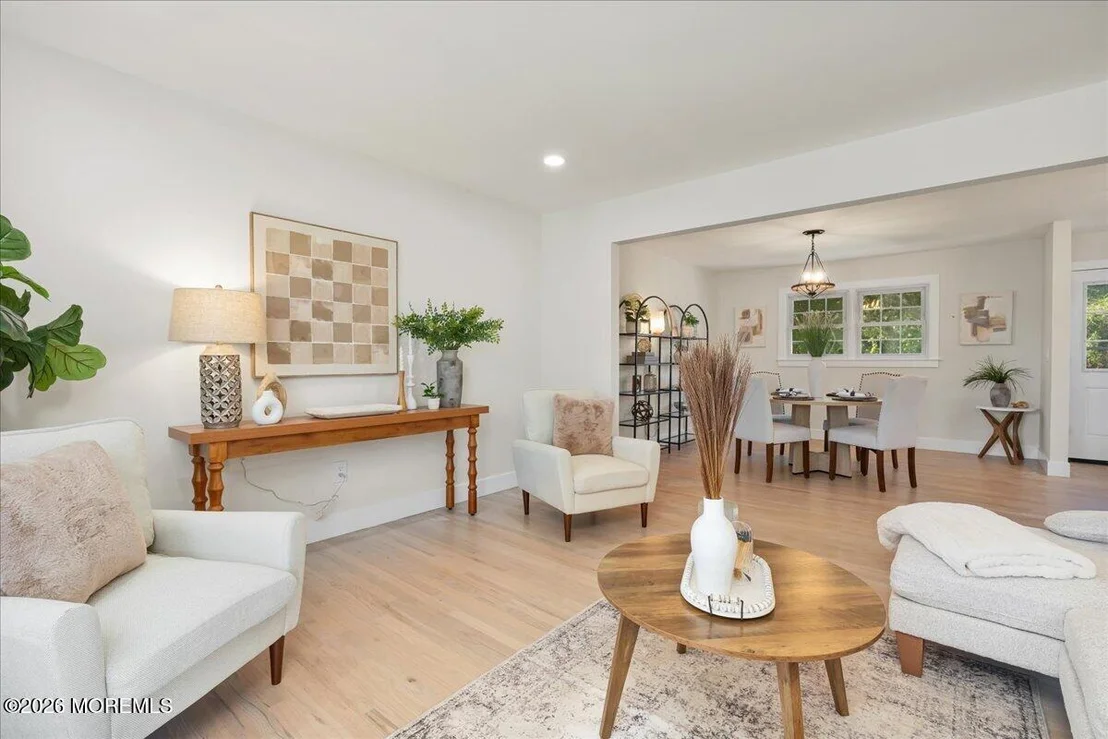 Photo of 5 Colonial Way