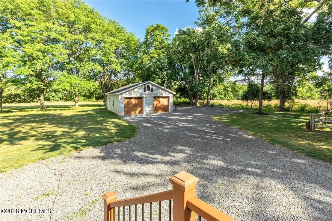 Photo of 102 Middletown Road