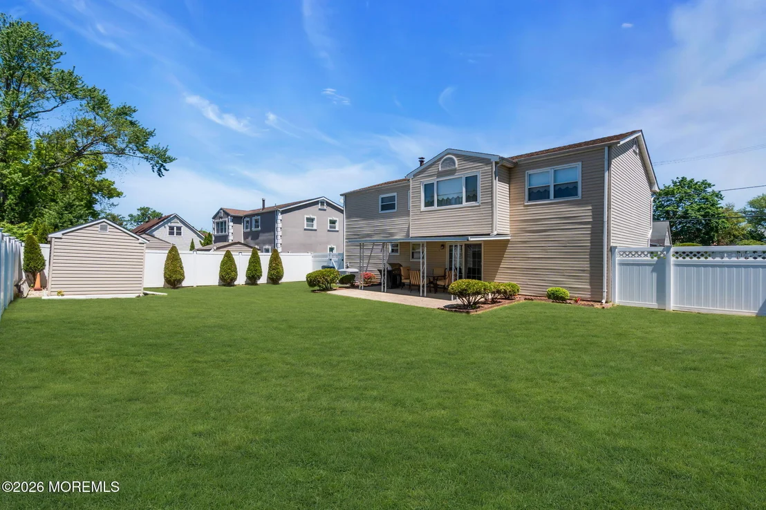 Photo of 52 Cresci Boulevard