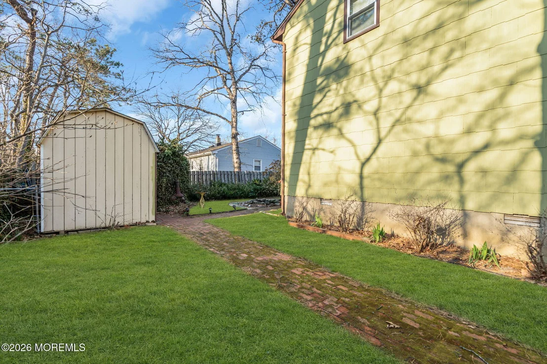 Photo of 641 Seventh Avenue