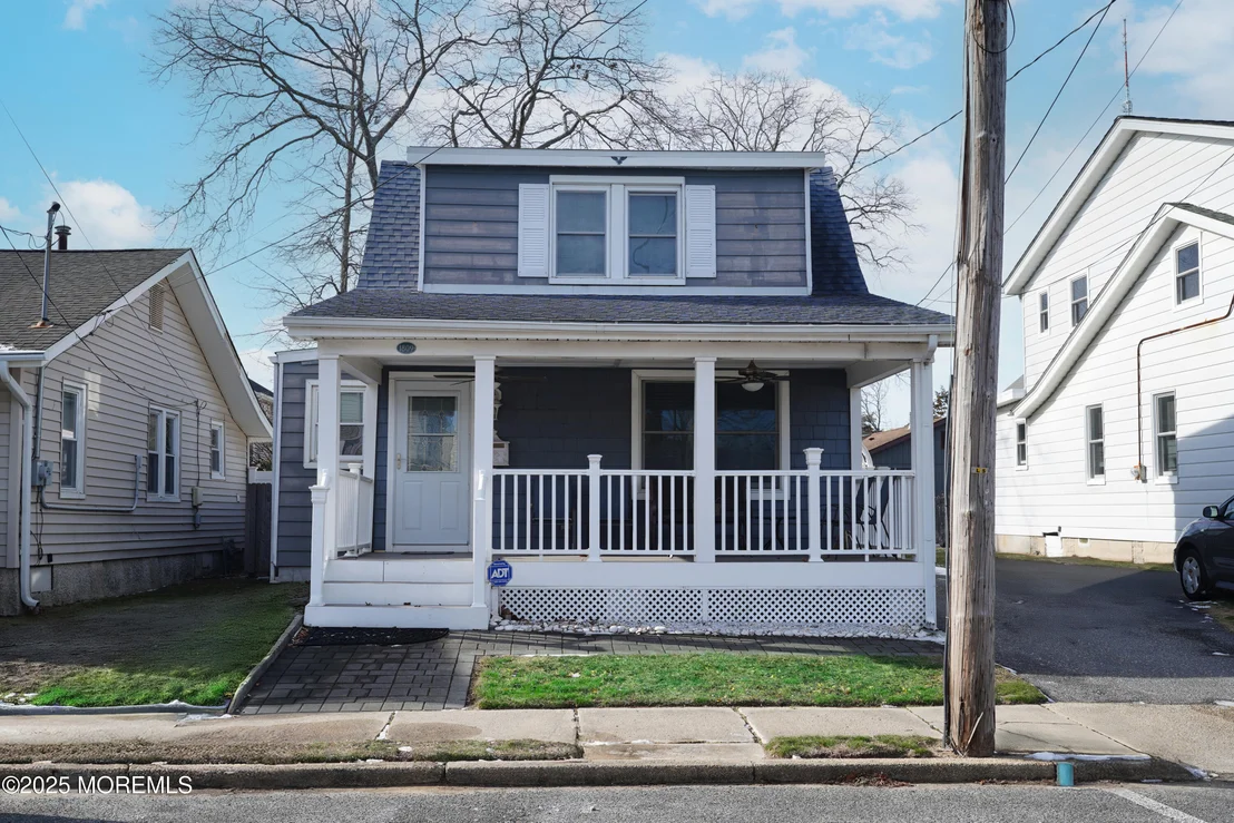Photo of 1809 Pine Terrace