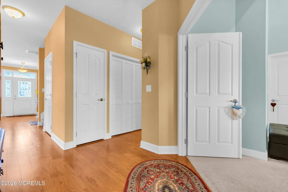 Photo of 4 Bay Head Court