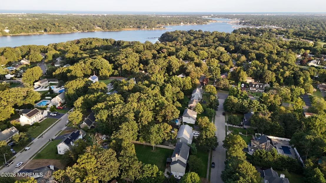 Photo of 711 Tall Oaks Drive