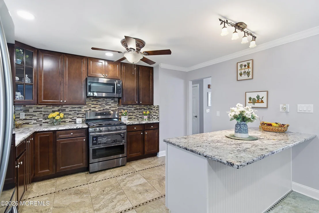 Photo of 15 Bristlecone Drive