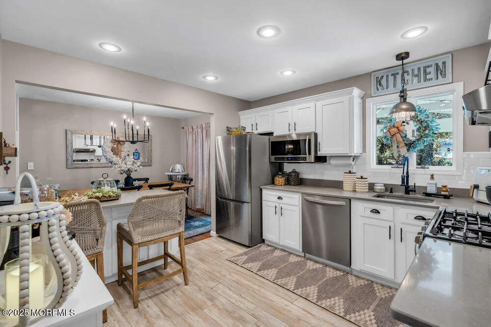 Photo of 984 Westminster Drive