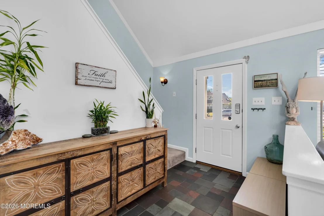 Photo of 352 Cedar Drive