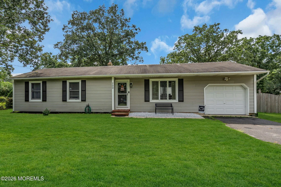 Photo of 700 Commonwealth Boulevard