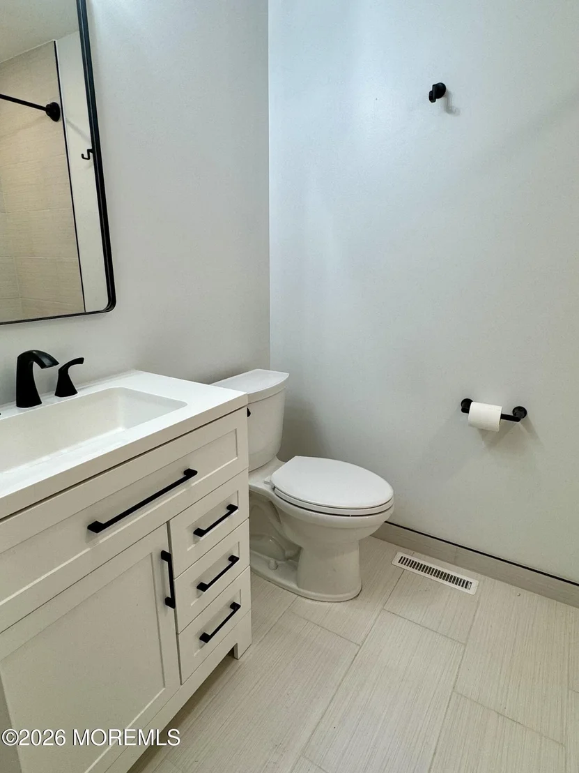 Photo of 21 Sylvan Boulevard