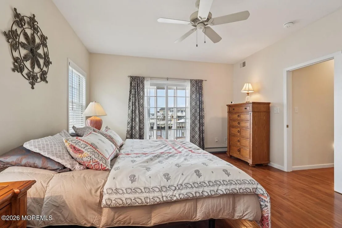 Photo of 232 Montclair Road S
