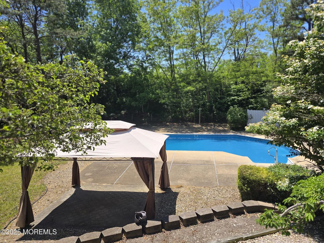 Photo of 810 Blenheim Drive