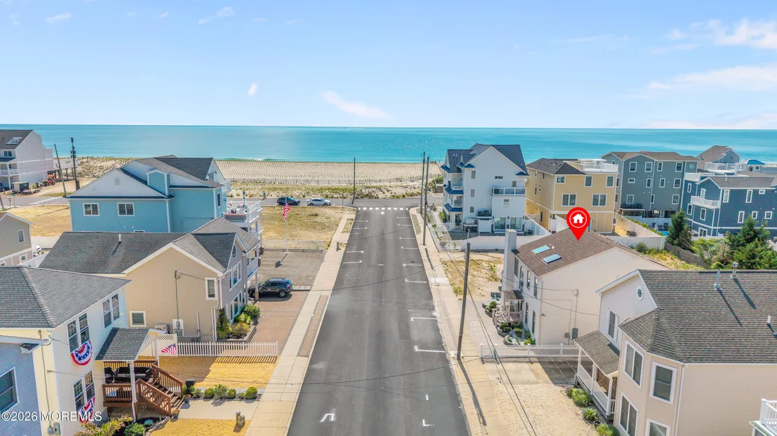 Photo of 3 7th Avenue