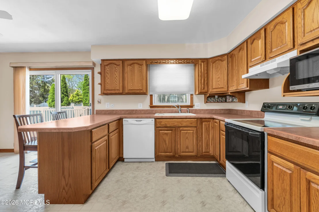 Photo of 900 Cable Avenue