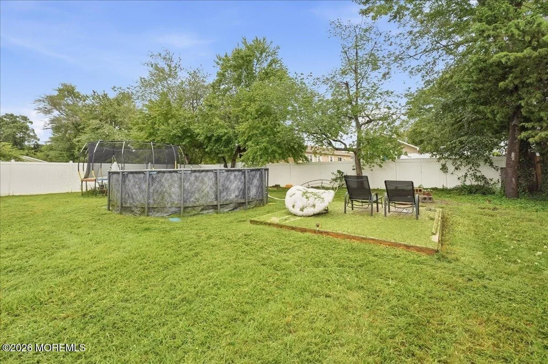 Photo of 552 Lloyd Road
