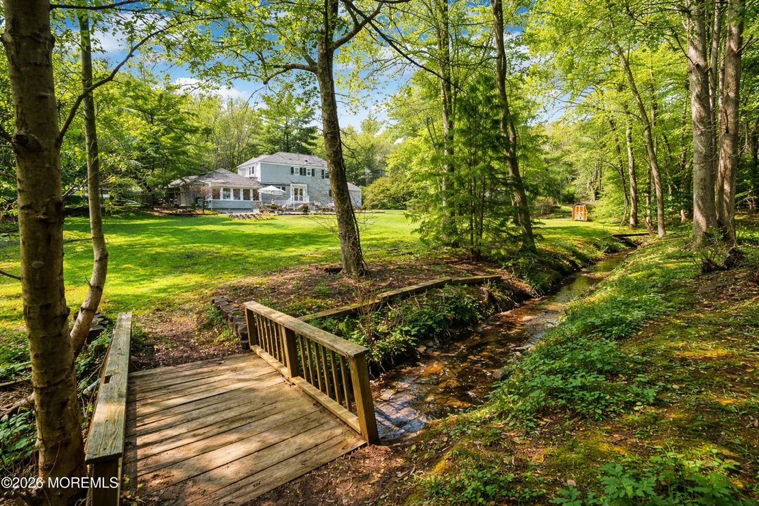 Photo of 11 Mohican Drive