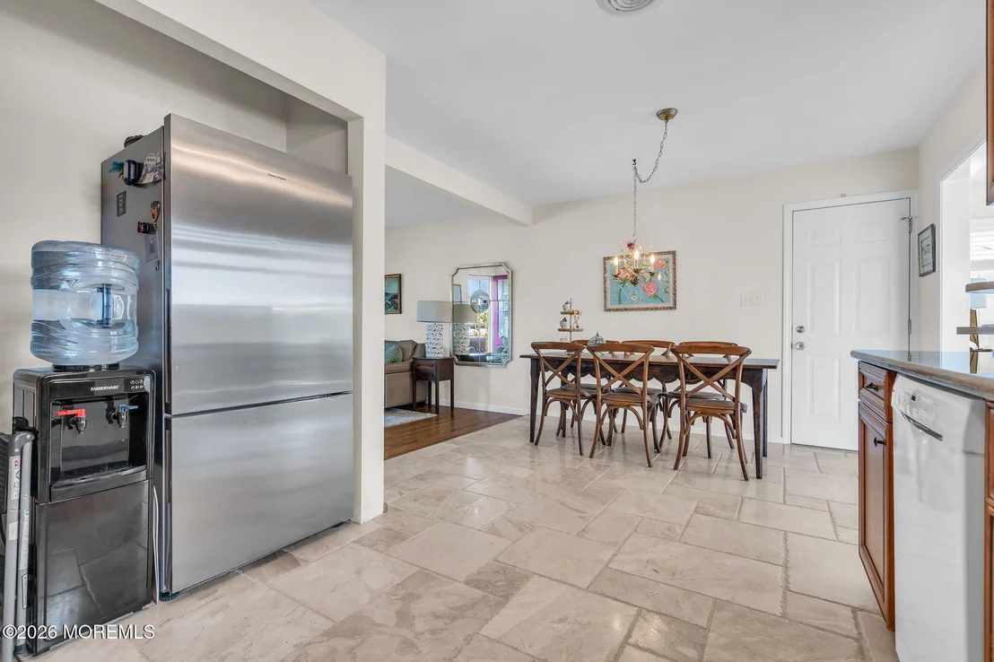 Photo of 39 Parkers Point Boulevard