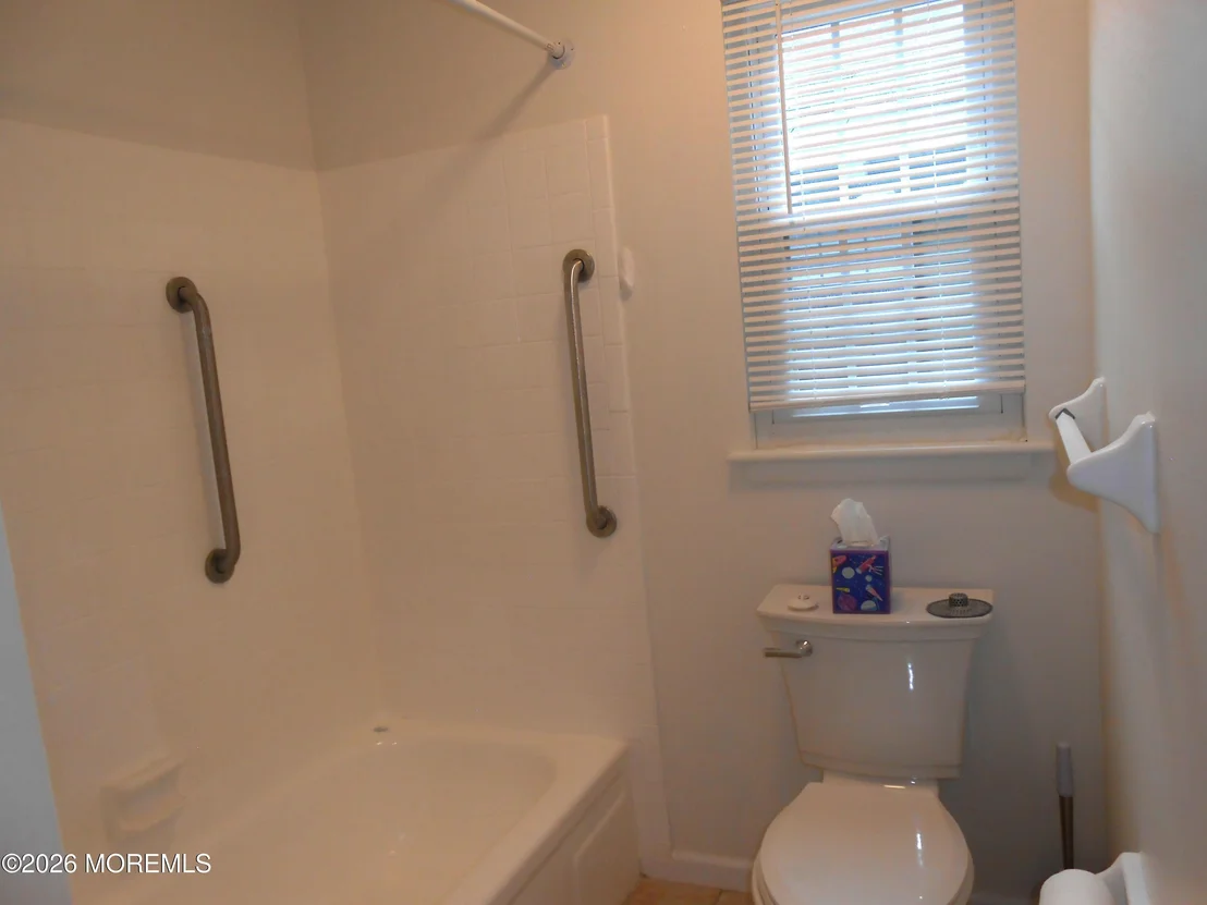 Photo of 220 Lexington Drive