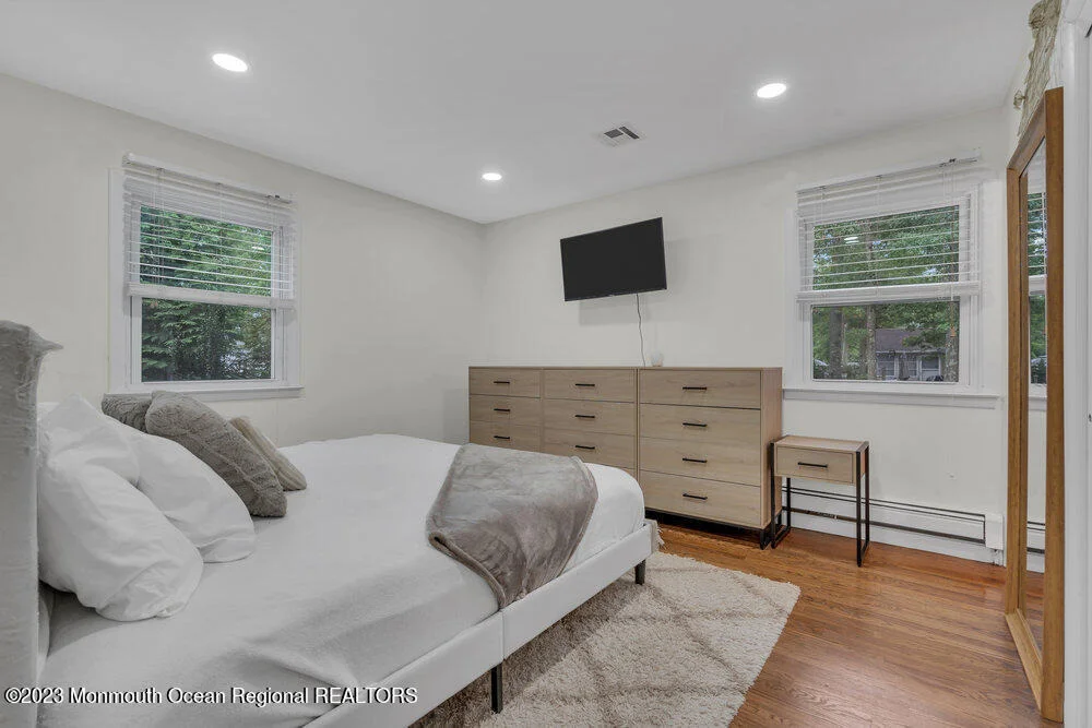 Photo of 1233 Clearview Street