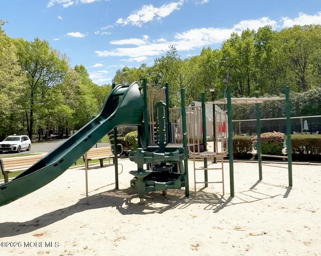 Photo of 137 Redpine Loop