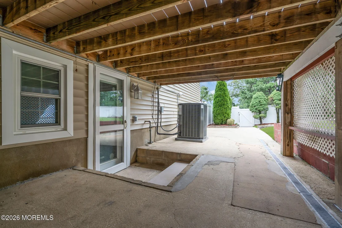 Photo of 205 Arizona Drive
