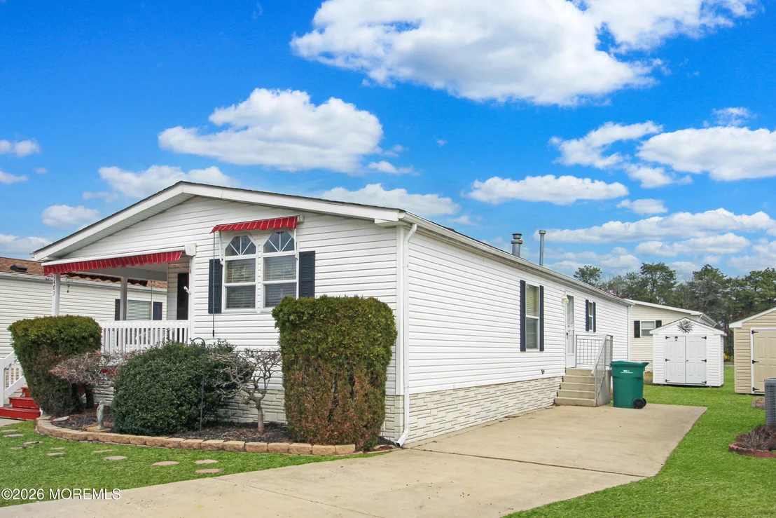 Photo of 1403 Forest Way