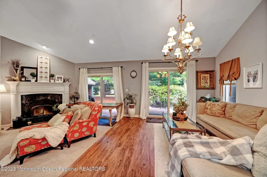 Photo of 897 Fort Plains Road