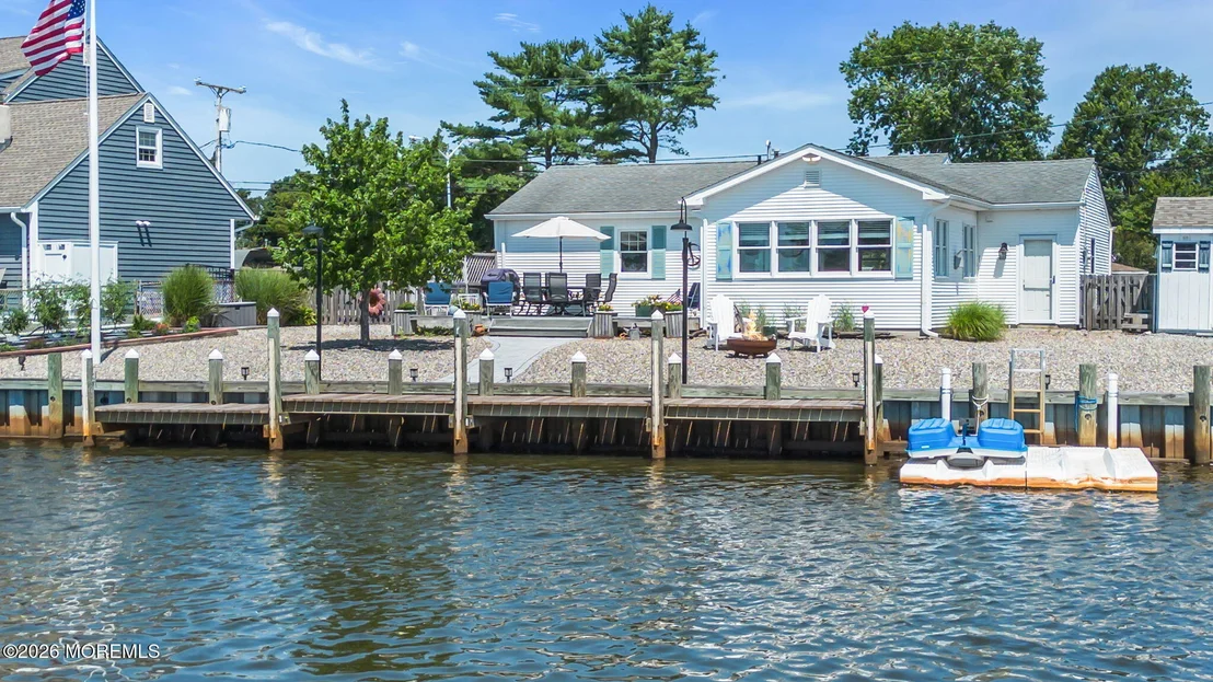 Photo of 39 Parkers Point Boulevard