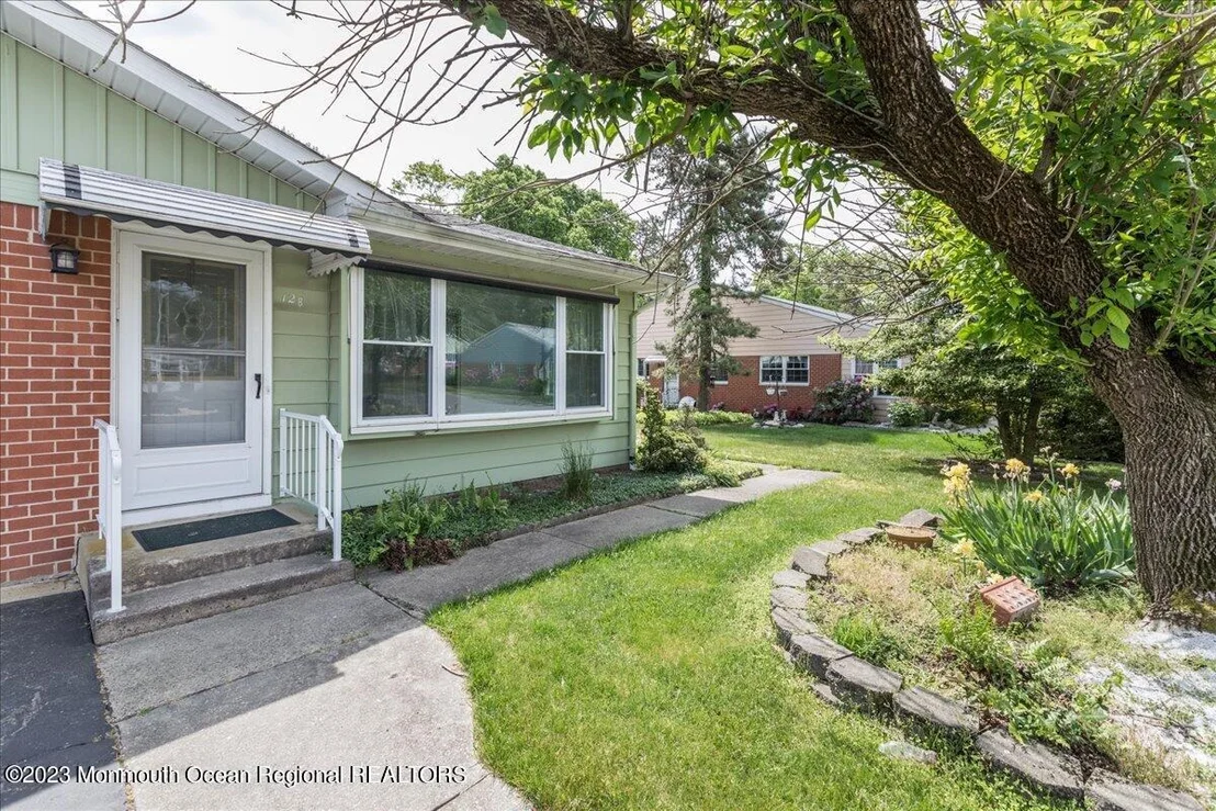 Photo of 12 B Franklin Lane