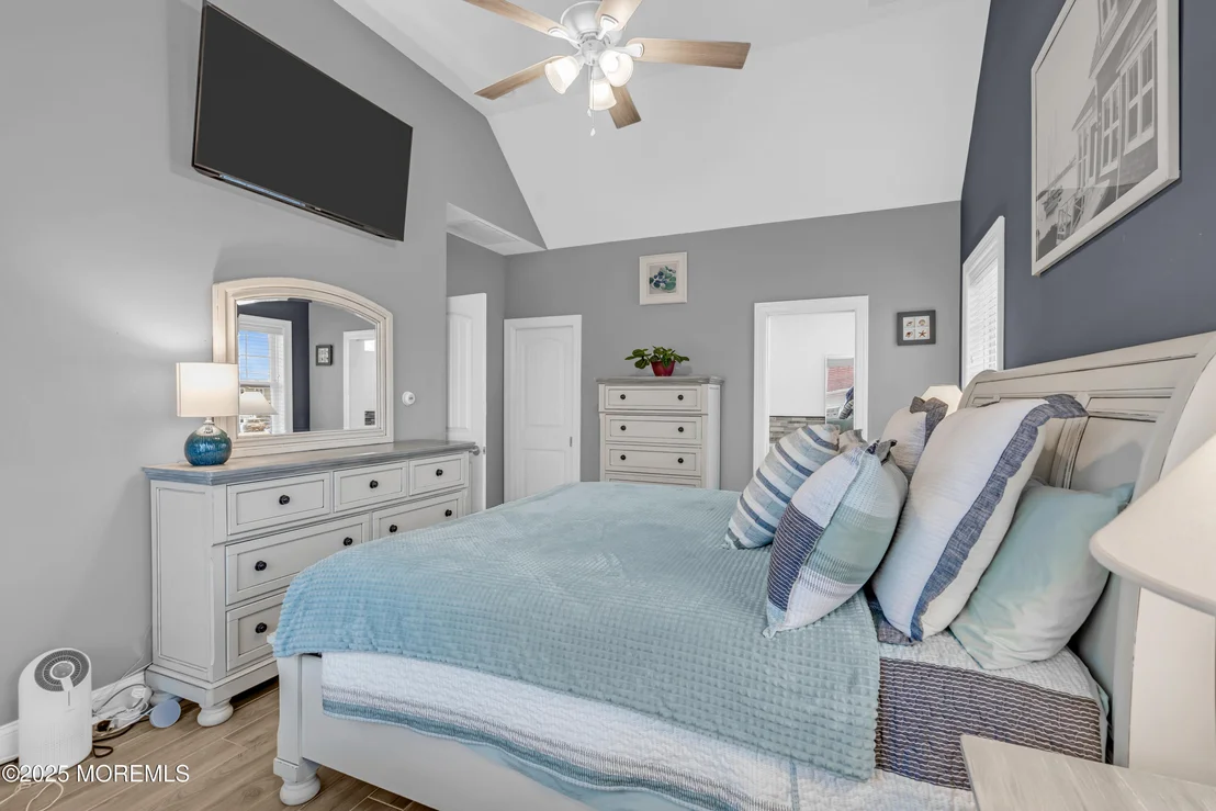 Photo of 1131 Beach Boulevard