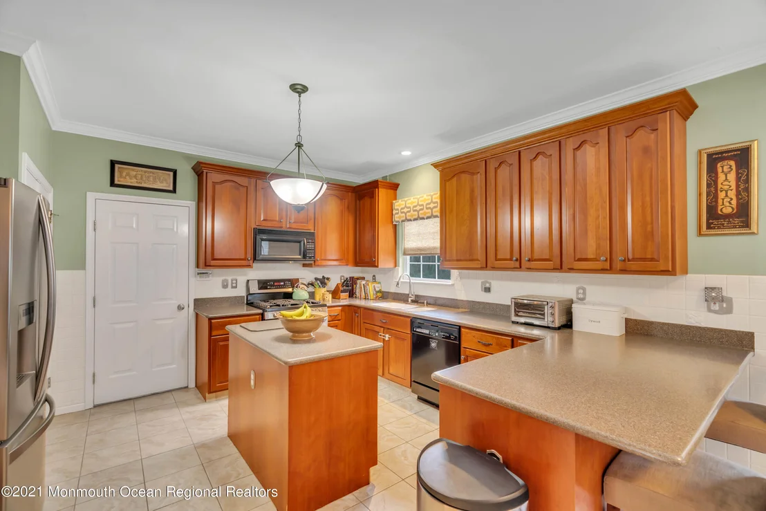 Photo of 7 River Edge Drive
