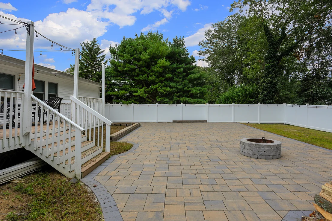 Photo of 188 Arizona Drive