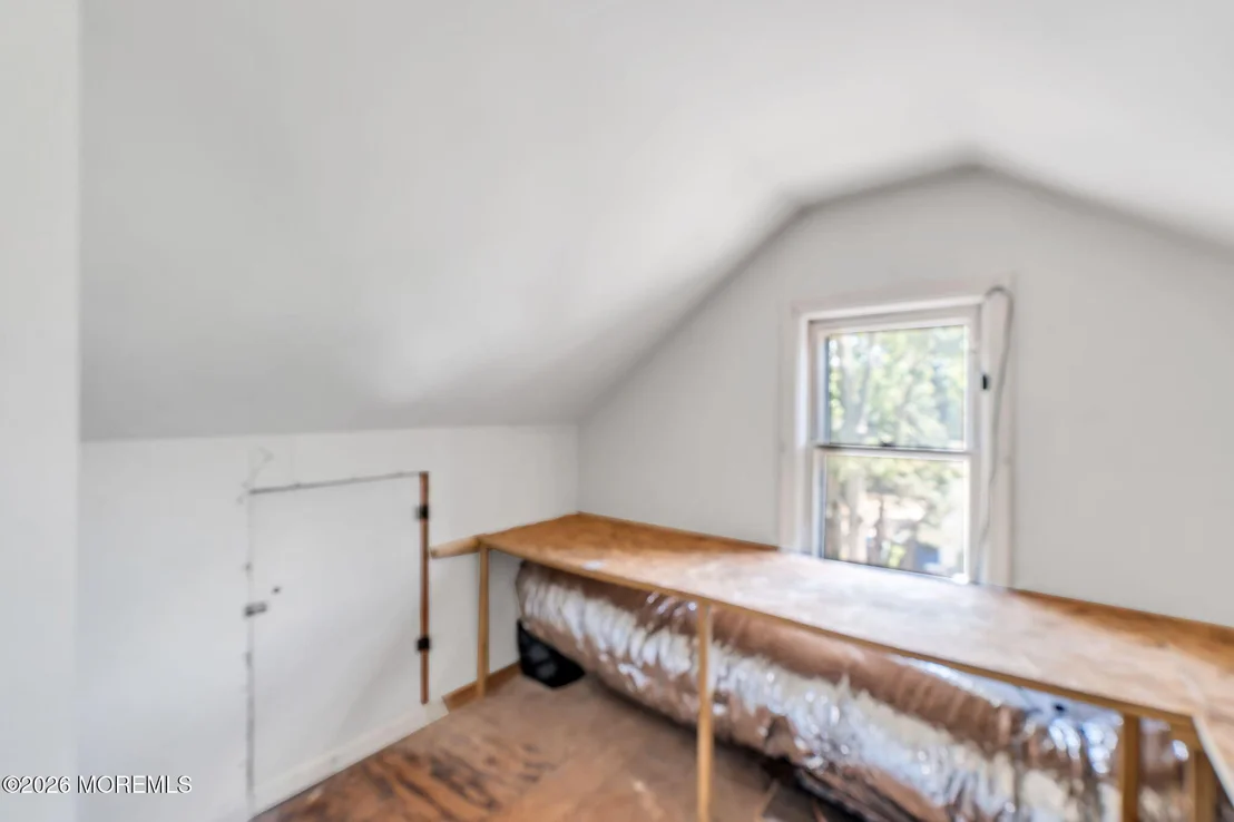 Photo of 857 Stapleton Avenue