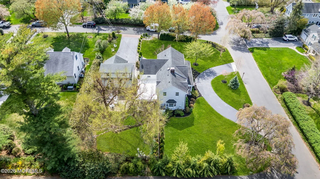 Photo of 9 N Cherry Lane