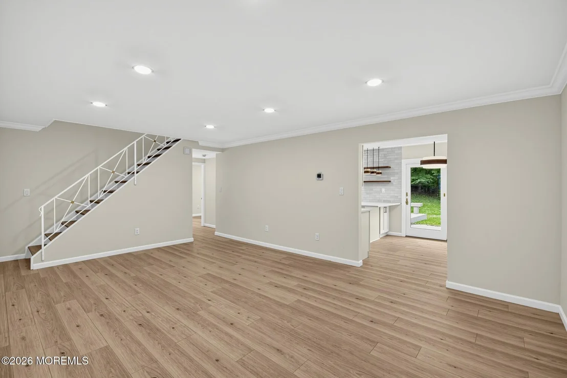 Photo of 95 Warren Drive